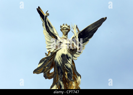 Victoria memorial, The Mall, London. Outside Buckingham Palace. Stock Photo