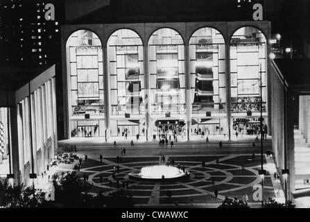 The Metropolitan Opera House, Lincoln Center, New York, circa 1969. Courtesy: CSU Archives/Everett Collection Stock Photo