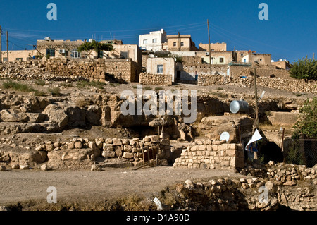 The Kurdish village of Doguz situated atop the ancient Roman fortress city of Dara, in Turkey's southeast Anatolia region. Stock Photo