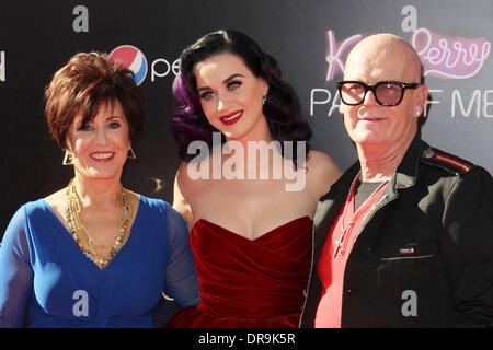 Katy Perry with parents, Keith and Mary Hudson Los Angeles premiere of 'Katy Perry : Part of Me' held at The Grauman's Chinese Theatre - Arrivals  Los Angeles, California - 26.06.12 Stock Photo