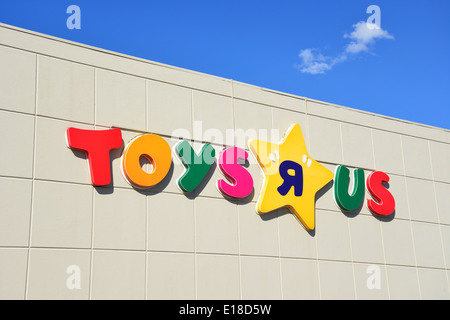 Toys r Us logo, East Rand Mall, Boksburg, East Rand, Gauteng Province, Republic of South Africa Stock Photo