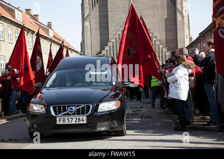 Copenhagen, Denmark, April 2nd, 2016. The hearse is leaving Grundvigs Kirke with the coffin of former Danish Prime Minister, Anker Jorgensen. Credit:  OJPHOTOS/Alamy Live News Stock Photo