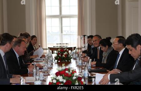 Copenhagen, Denmark. 17th Apr, 2016. Danish Prime Minister Lars Loekke Rasmussen (2nd, L) meets with visiting Chinese State Councilor Yang Jiechi (2nd, R) in Copenhagen, Denmark, April 17, 2016. © Shi Shouhe/Xinhua/Alamy Live News Stock Photo