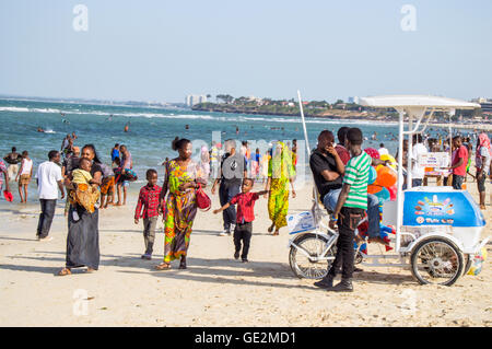 Coco Beach scene on Sunday, Oyster Bay, Dar-es-Salaam, Tanzania Stock Photo