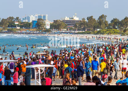 Coco Beach scene on Sunday, Oyster Bay, Dar-es-Salaam, Tanzania Stock Photo