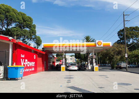 Shell Petrol and Coles Convenience Store Stock Photo