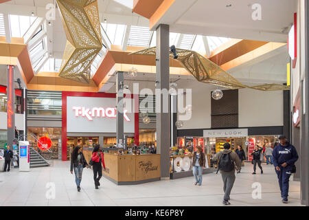 Interior of The Mall Shopping Centre, High Street, Walthamstow, London Borough of Waltham Forest, Greater London, England, United Kingdom Stock Photo