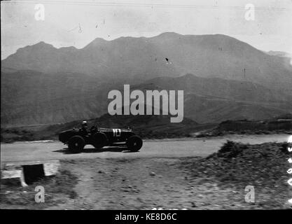 Tazio Nuvolari in his Alfa Romeo 8C 2300 Monza at the 1932 Targa Florio Stock Photo