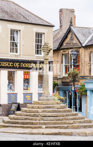 The historic town centre at Alnwick, Northumberland, England, UK Stock Photo