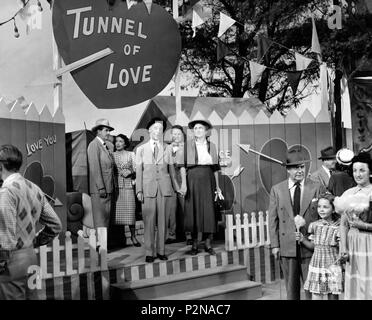 Original Film Title: MA AND PA KETTLE AT THE FAIR.  English Title: MA AND PA KETTLE AT THE FAIR.  Film Director: CHARLES BARTON.  Year: 1952.  Stars: PERCY KILBRIDE; MARJORIE MAIN. Credit: UNIVERSAL PICTURES / Album Stock Photo