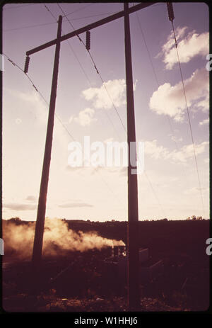 POWER LINES AT RURAL ELECTRIC ADMINISTRATION POWER PLANT Stock Photo