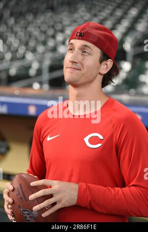 Cincinnati Reds pitcher Lucas Sims throws during the ninth inning of a ...