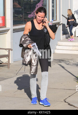 Los Angeles, USA. 05 Jan, 2018. Jennifer Garner lässt Ihr Training in Los Angeles LA. Am Januar 05, 2018 Credit: Gtres Información más Comuniación auf Linie, S.L./Alamy leben Nachrichten Stockfoto