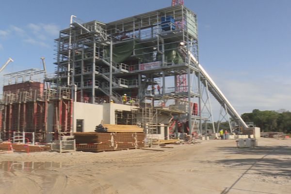 La centrale biomasse de Montsinéry en construction