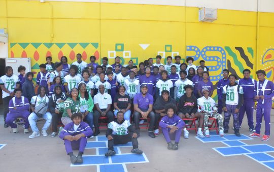 Dorsey Hosts Sports Clinic With Castlemont High School