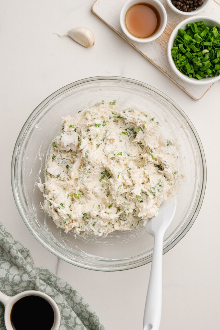 crab rangoon filling in a bowl