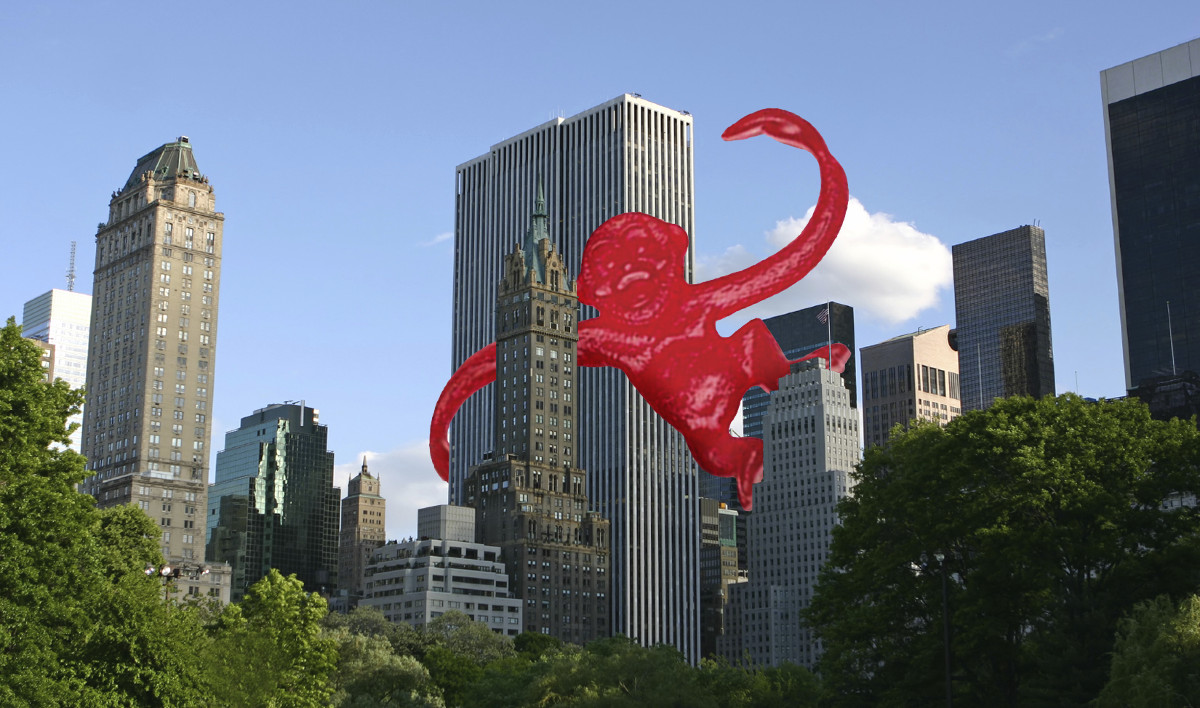 Proportion: a monkey in Manhattan