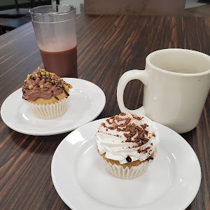 Cupcakes and chocolate "milk"