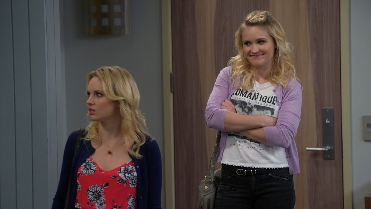 Watch Young & Hungry live