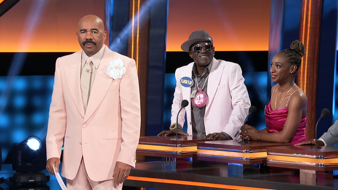 Watch Celebrity Family Feud live