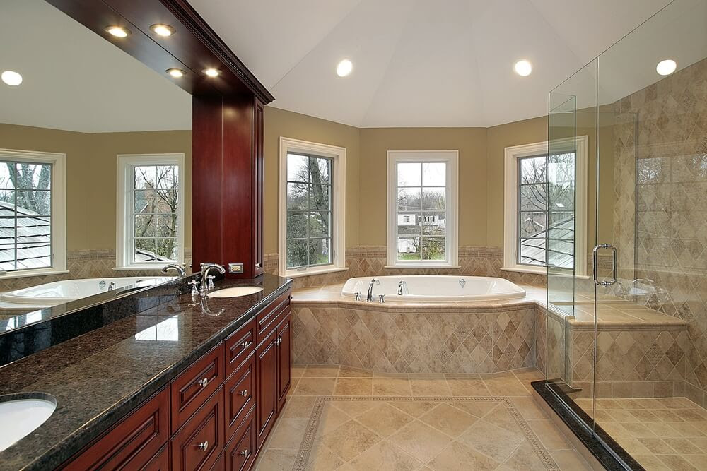 40 Luxurious Master Bathrooms  Most with Incredible Bathtubs 