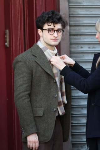 Video First Look At Daniel Radcliffe On New York Set Of Kill Your Darlings Snitchseeker Com