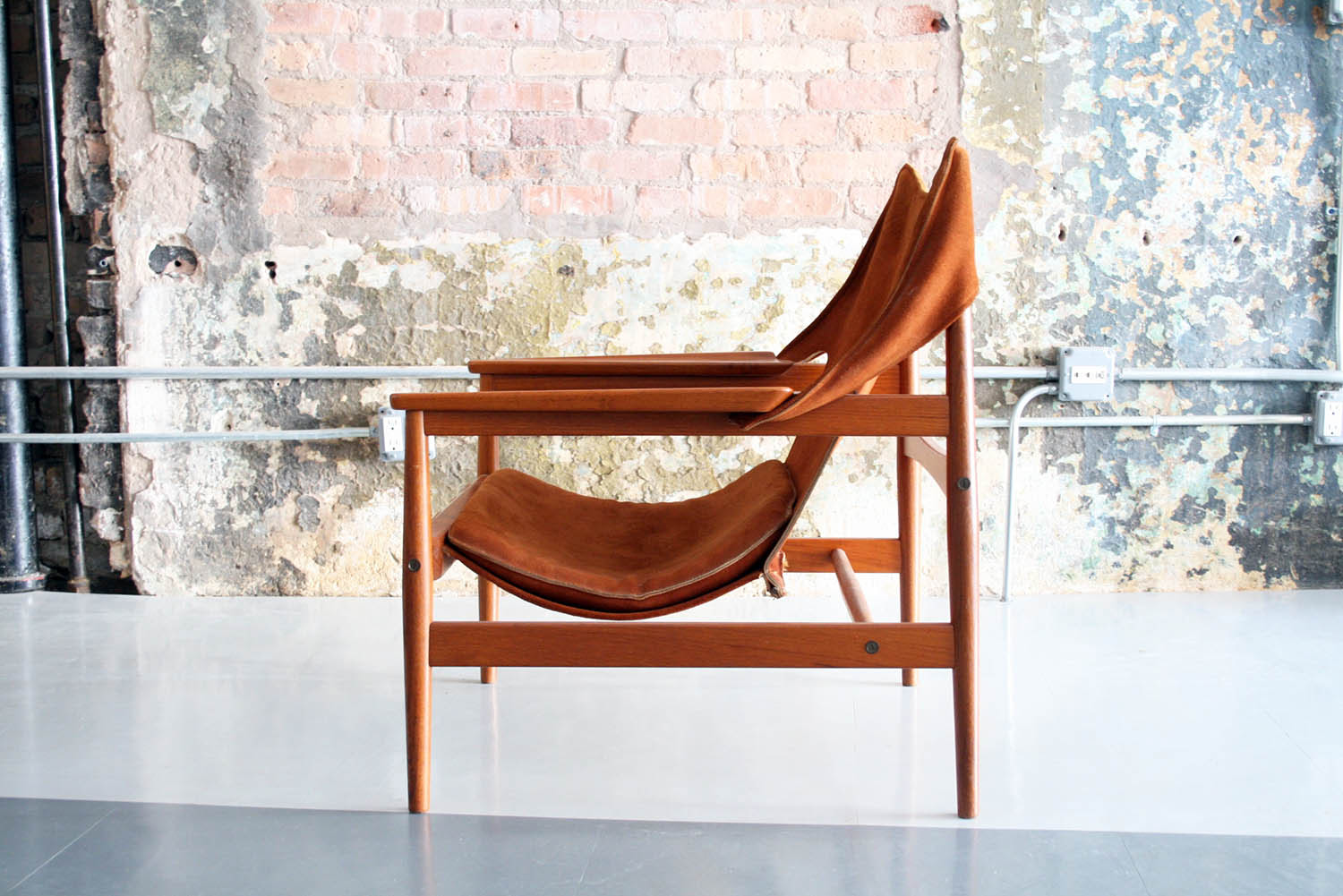 danish teak and leather sling lounge chairhans olsen