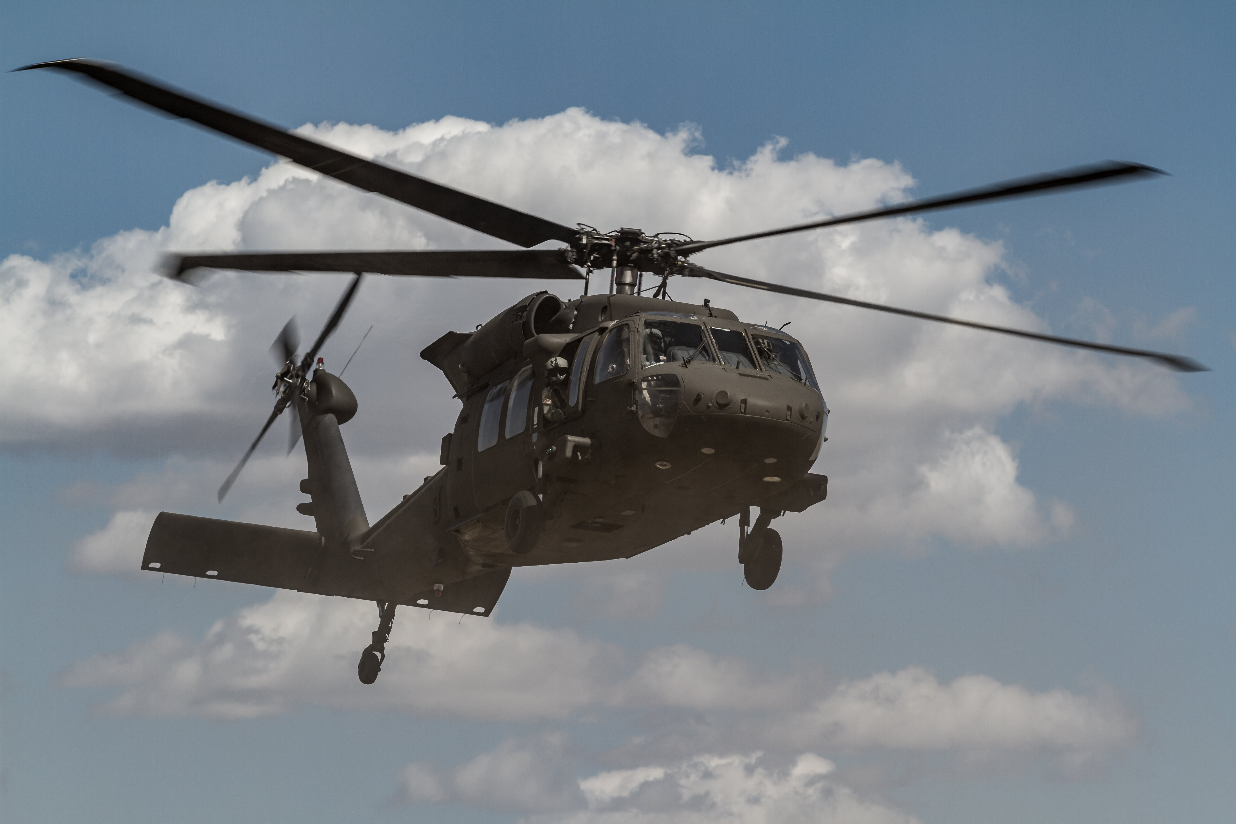 Helicopters Military Aircraft Sikorsky Uh 60 Black Hawk Wallpaper