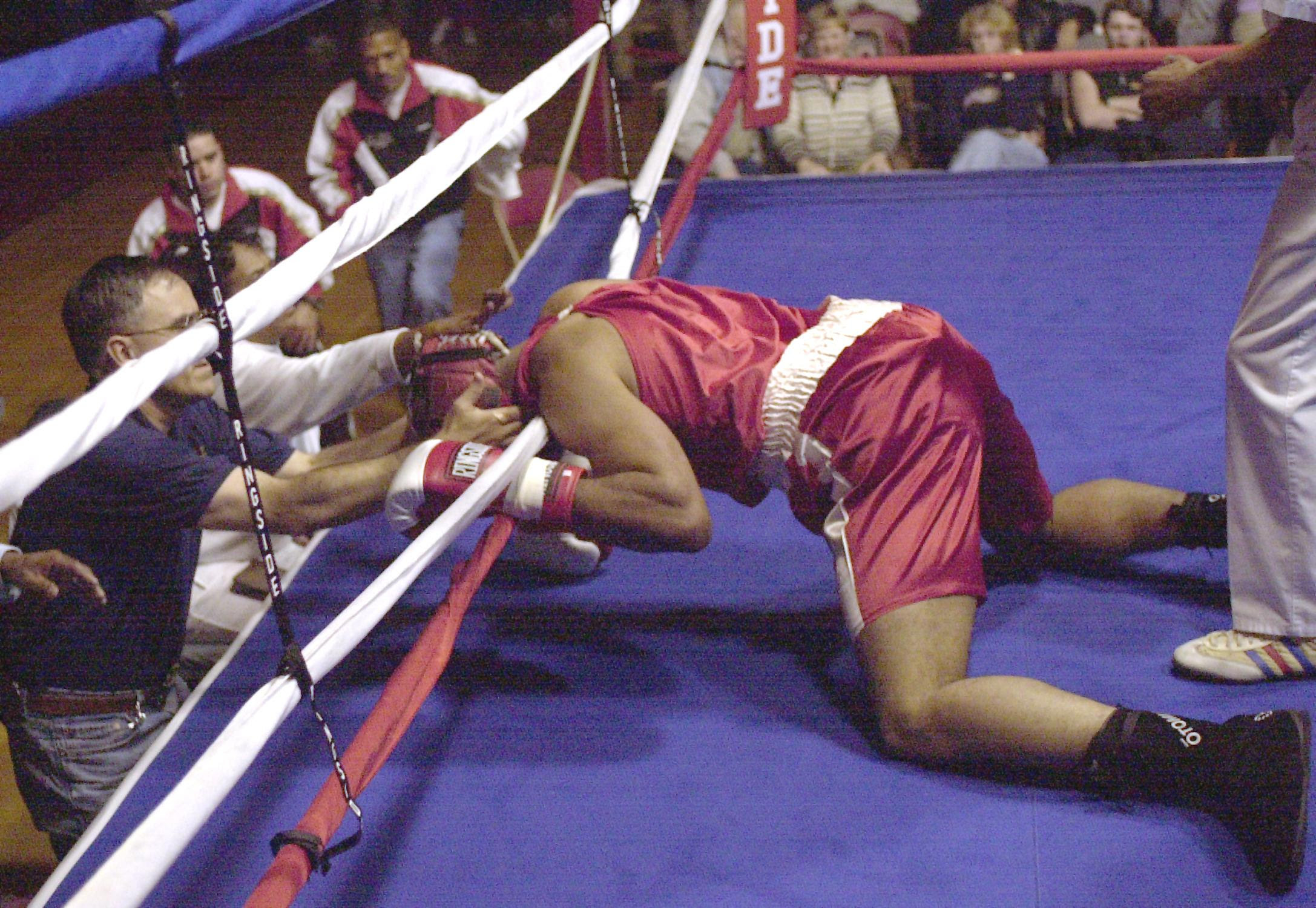 File:SingletonBox-knockout.jpg - Wikipedia