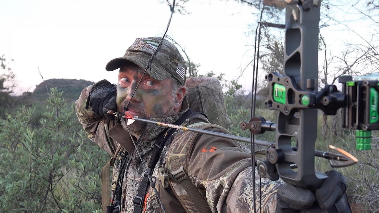 Watch Tom Miranda's Adventure Bowhunter Shorts live