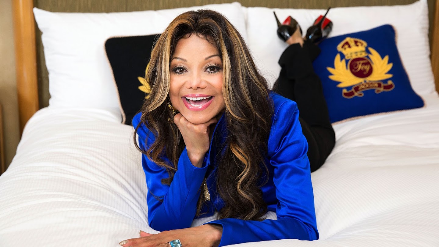 Watch Life With La Toya live