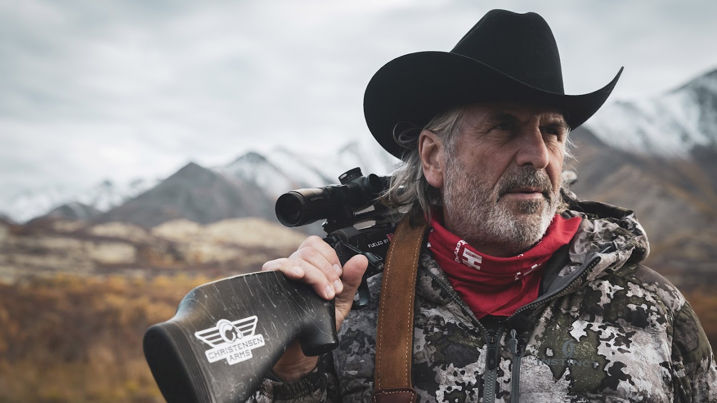 Watch Quick Shots: Jim Shockey's Canadian Whitetail live