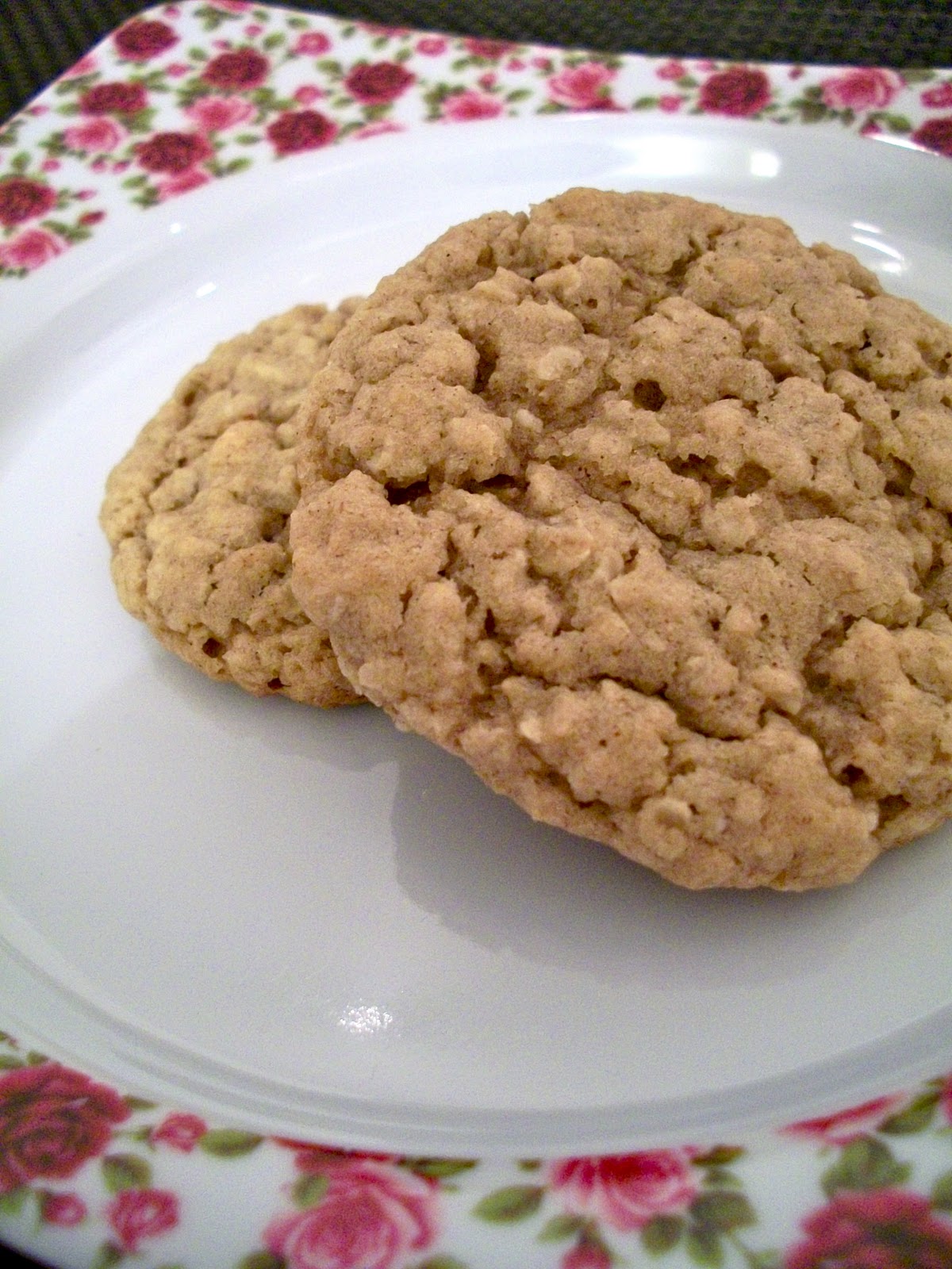 Brooke Bakes : Apple Cinnamon Instant Oatmeal Cookies