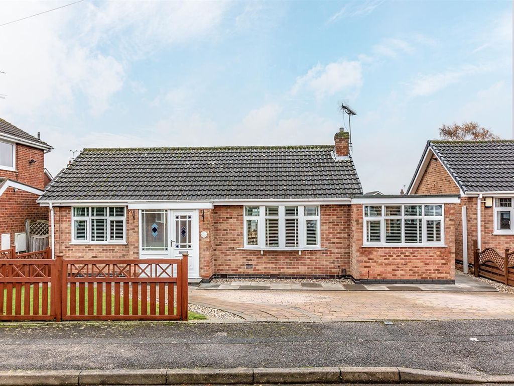 2 bed detached bungalow for sale in Rowan Close, Calverton, Nottingham ...