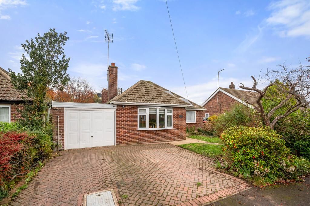 4 bed detached bungalow for sale in Elmfield Drive, Wisbech, Cambs PE14 ...