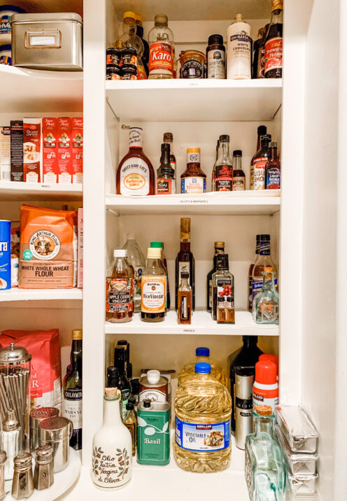 SMART IDEAS AND TIPS FOR ORGANIZING YOUR KITCHEN PANTRY | www.AfterOrangeCounty.com | #Pantry #Kitchen #HomeOrganization