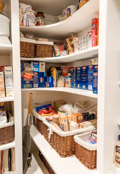 SMART IDEAS AND TIPS FOR ORGANIZING YOUR KITCHEN PANTRY | www.AfterOrangeCounty.com | #Pantry #Kitchen #HomeOrganization