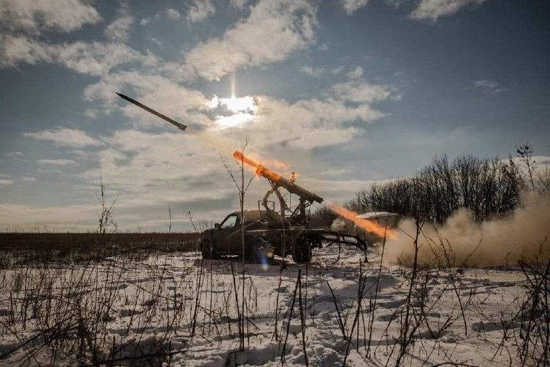 En la región de Kursk, las fuerzas ucranianas repelieron 68 ataques del ejército ruso, informa el Estado Mayor de las Fuerzas Armadas de Ucrania