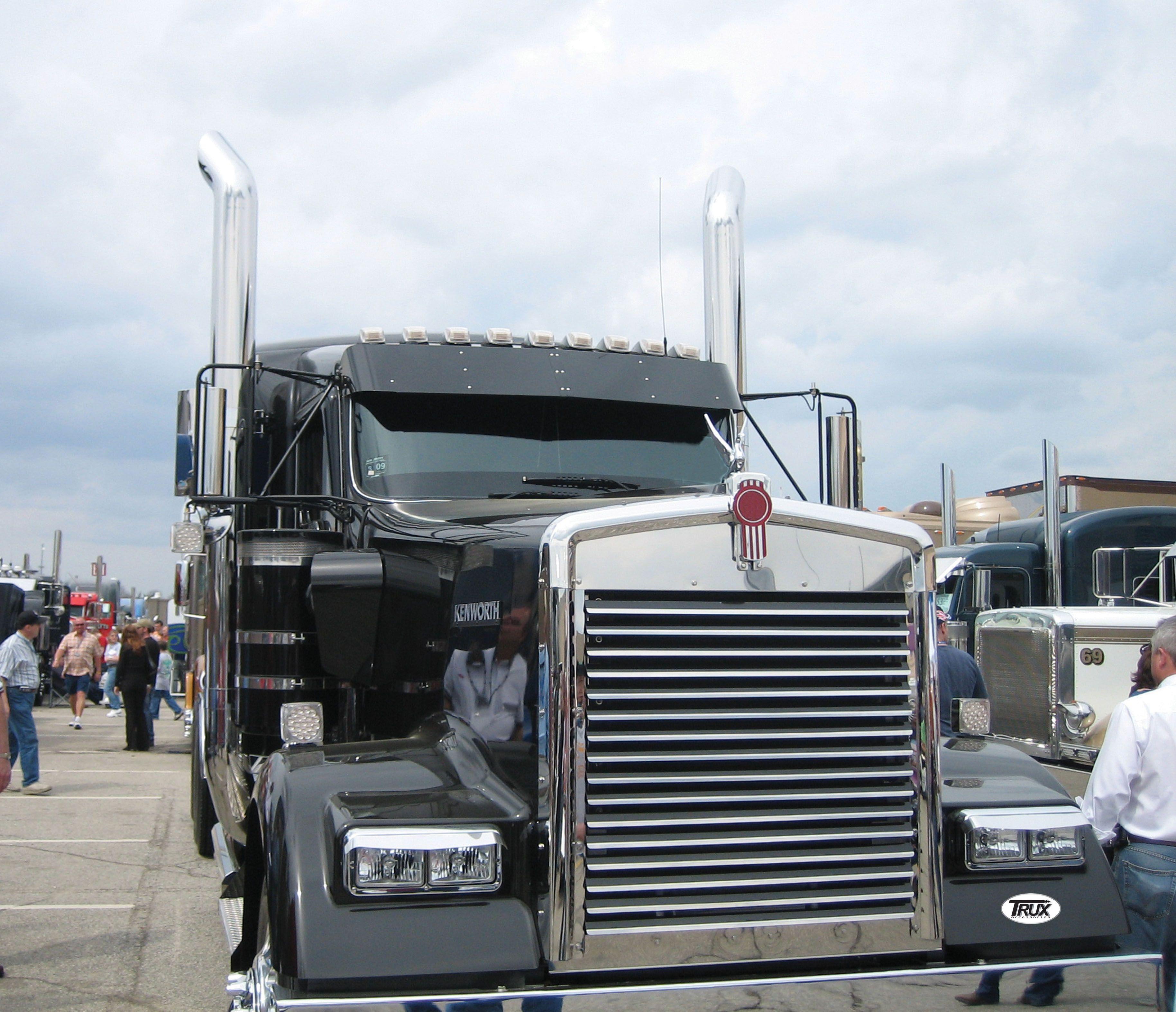 Kenworth Grill Logo - Kenworth W900 Grills