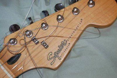 Squier Logo - Squire gold logo help | Fender Stratocaster Guitar Forum