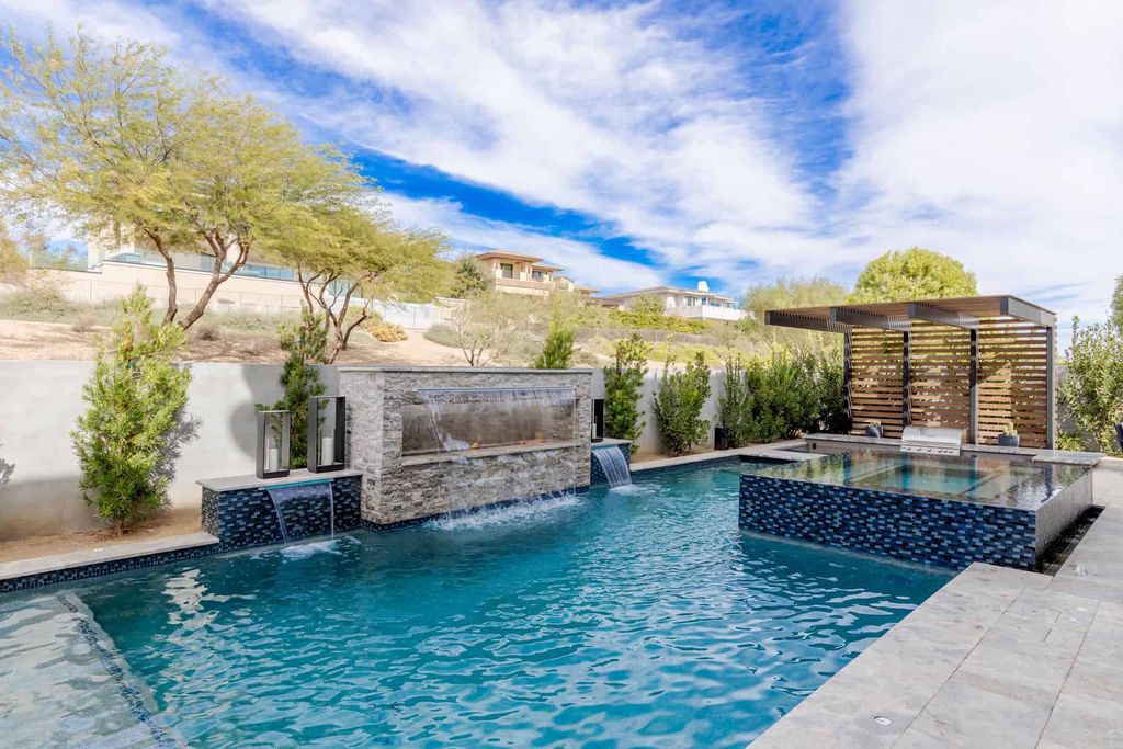 A-Designer-Dream-Home-with-A-Thoughtfully-Designed-Open-Floor-Plan-in-Las-Vegas-is-Selling-for-3.7-Million-26