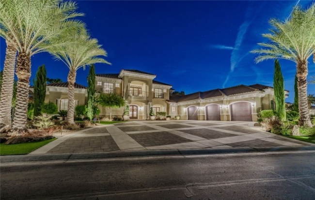 Nevada Luxury at Its Finest: Stunning Custom Estate with Double Fairway and Lake Views for $8.5 Million