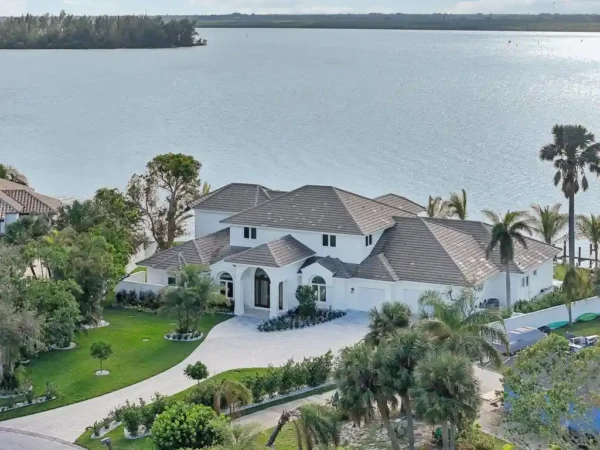 Coastal Elegance Redefined: $6.5 Million Riverfront Home in Vero Beach Showcases Timeless Luxury