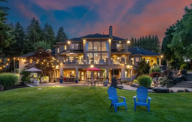 Secluded Hillsboro Estate with Panoramic Views Lists for $3.699 Million