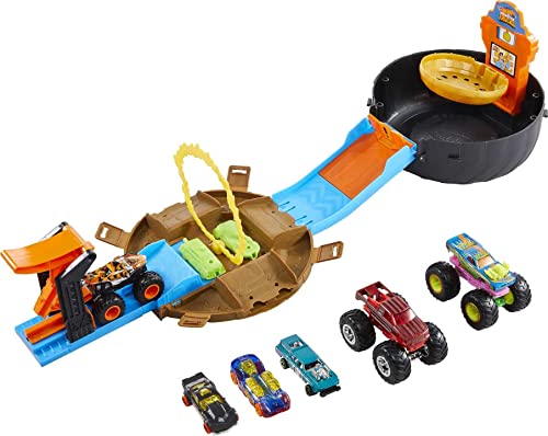 Hot Wheels Monster Trucks Stunt Tire Playset, Includes 3 Hot Wheels Monster Trucks & 3 Hot Wheels 1:64 Scale Vehicles, Gift for Kids 4 to 8 Years Old [Amazon Exclusive]