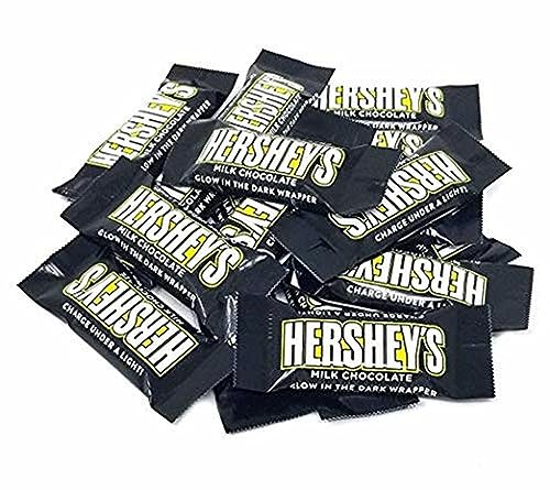 Hershey-Miniatures Milk Chocolate -   Candy, 2 - Pounds, Bulk/Wholesale - Perfect for Holidays, Candy Bowls & Buffets, Parties, Favors, Game & Movie Nights, Gifts & More!