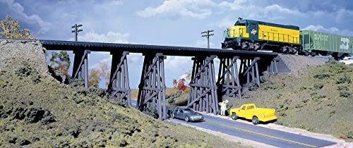 Walthers Cornerstone Series Kit HO Scale Trestle w/Steel Deck Girder Bridge