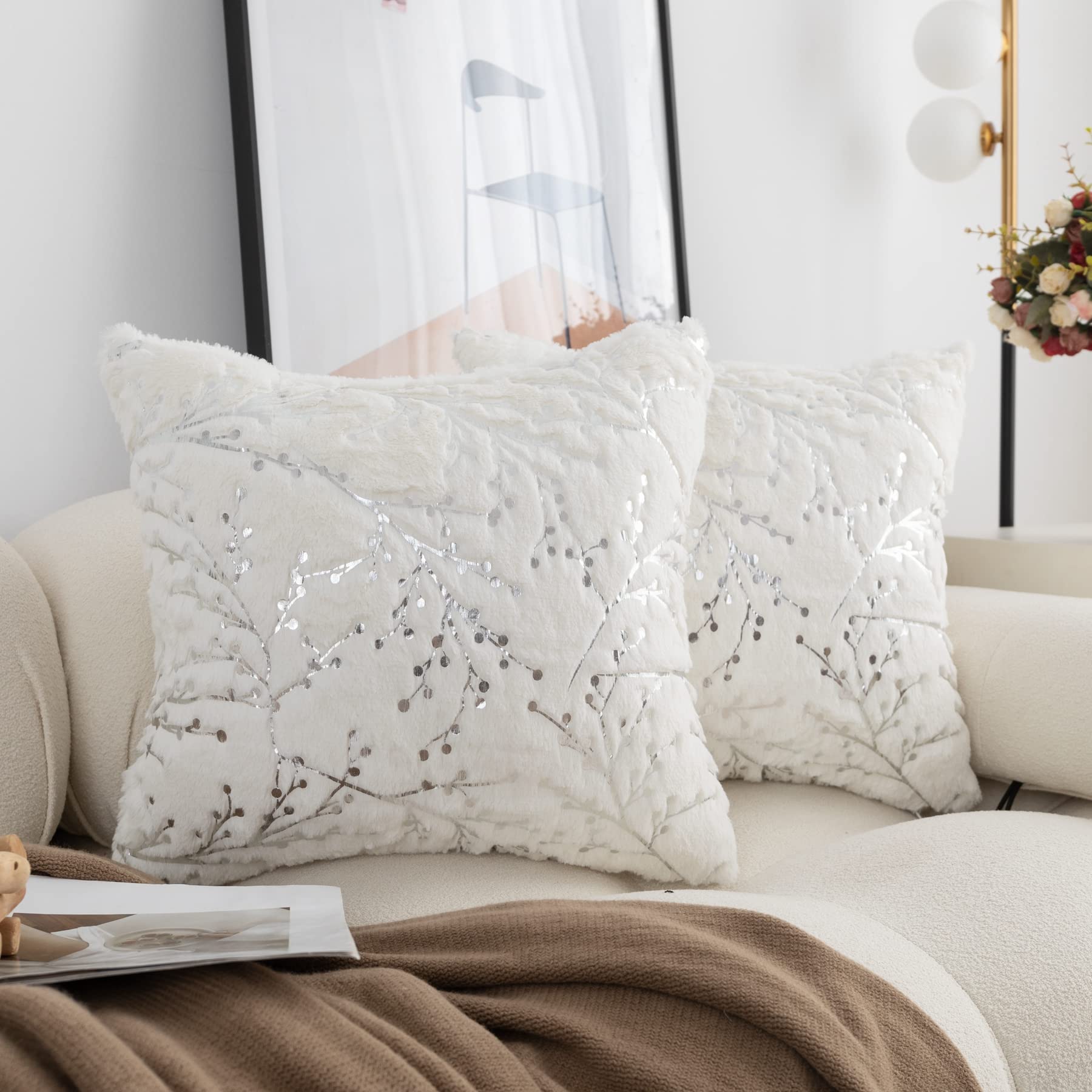 Amazon.com: LIGICKY Set of 2 White Fluffy Pillow CoversFaux Fur ...