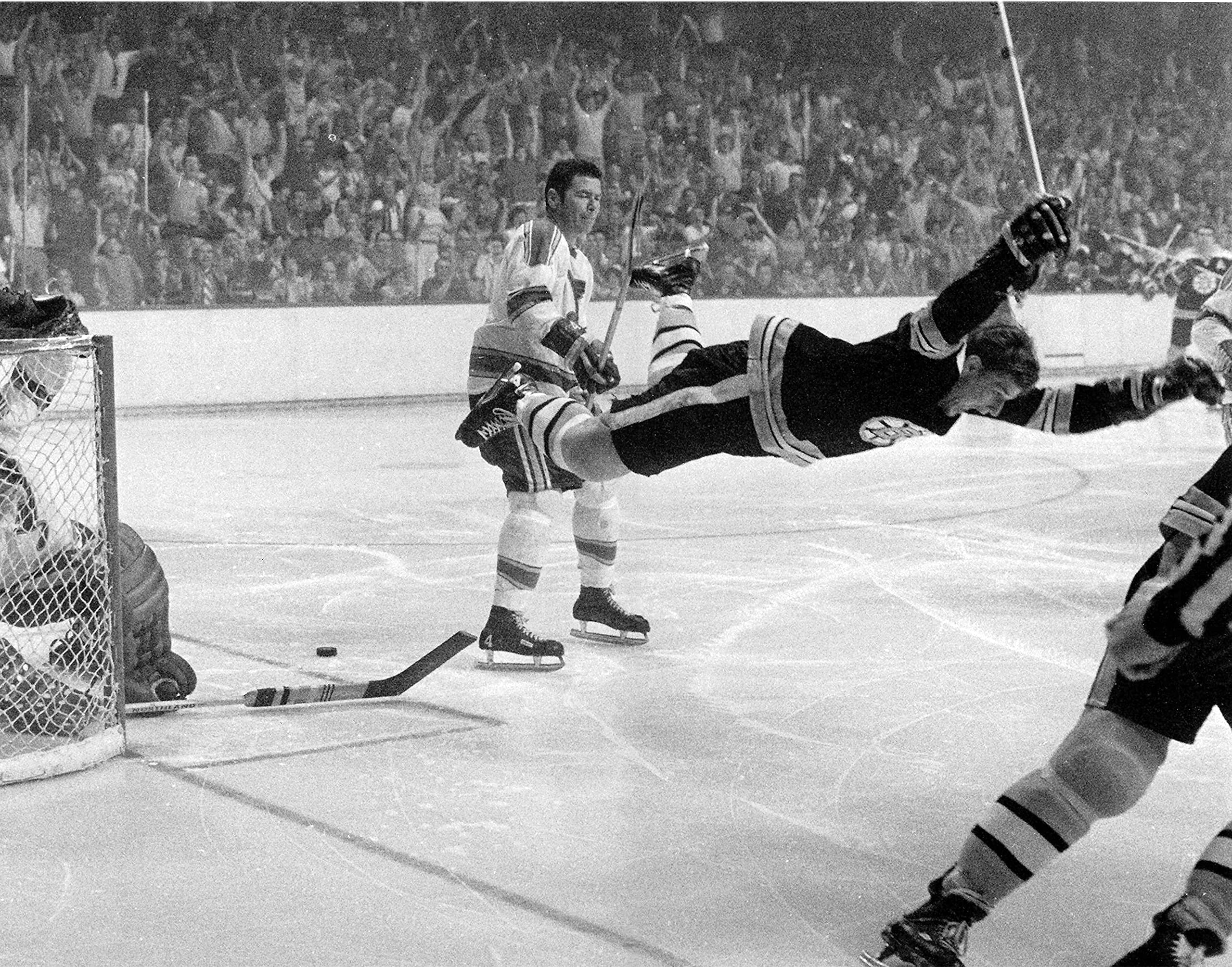 Bobby Orr The Goal In Color