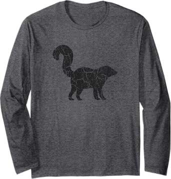 Skunk Distressed Print - Vintage Skunk Long Sleeve T-Shirt